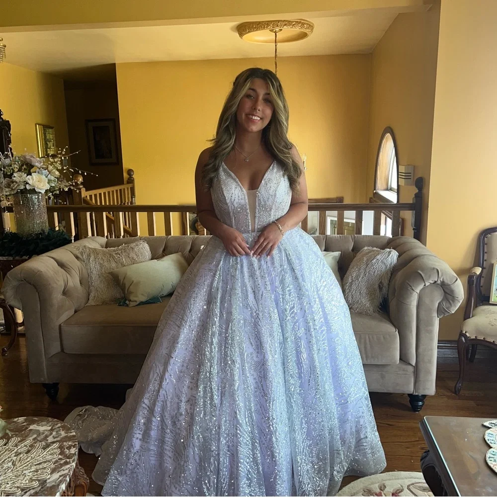 Elegant Pastel Purple Ballgown with Sheer Details, corset waist, silver glitter - Picture 4 of 11